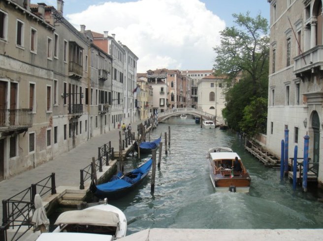 261340_10150234861235847_8154317_n