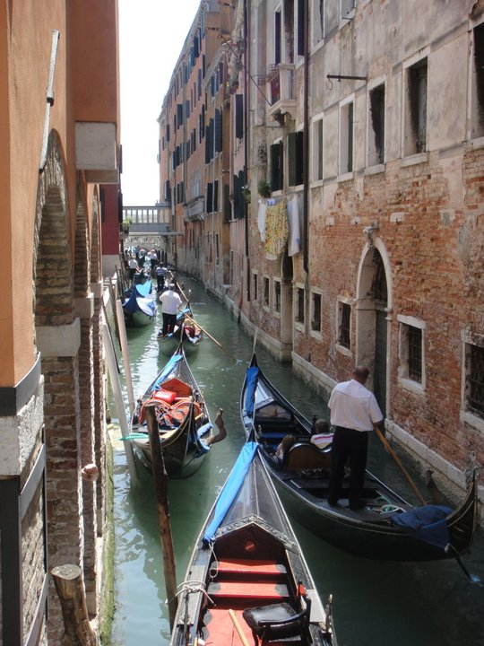 264162_10150234873255847_4518314_n