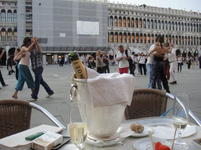 268686_10150234861050847_6133960_n